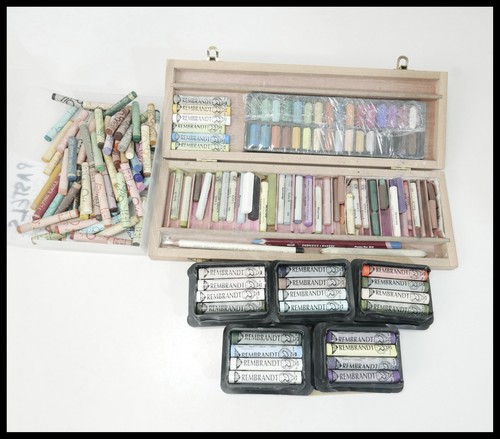 Art pastels for artists job - pastels,